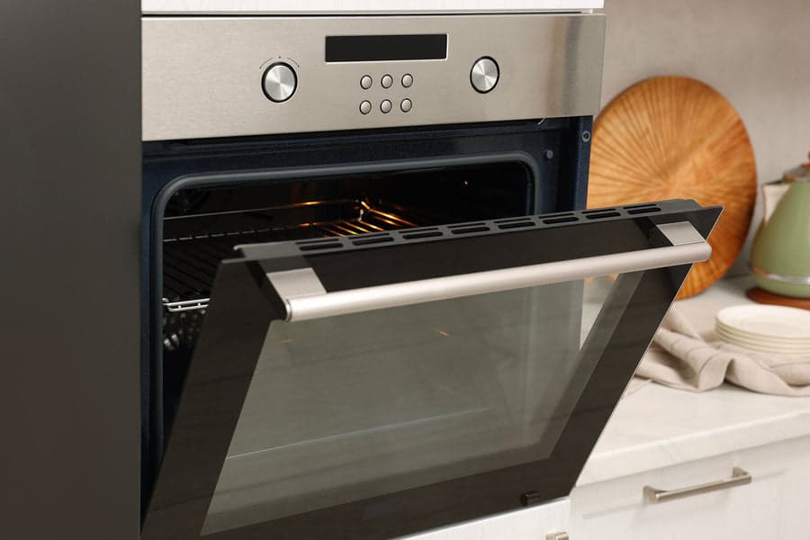 A sparkling clean oven and grill